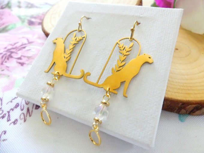 Boucles d'oreilles panthère en acier doré et perles de cristal