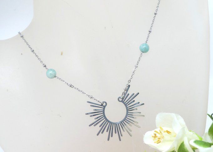 Collier soleil en acier et pierre gemme