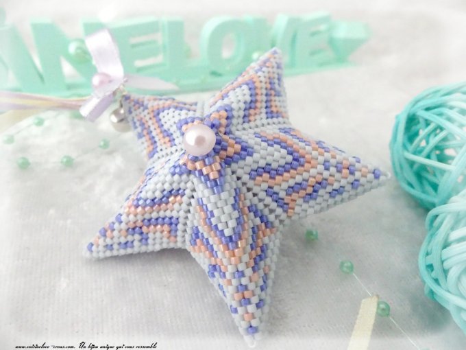 Suspension étoile 3D en perles miyuki